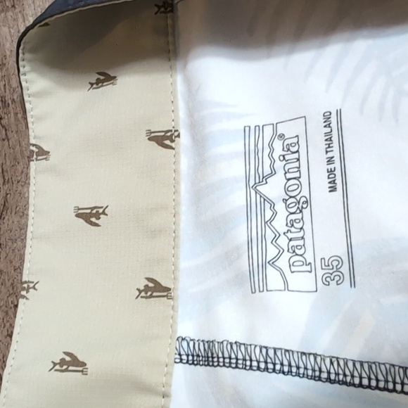 Patagonia Stretch Planing Boardshorts Size 35 In Fishbone Patterned Off-white - Picture 2 of 9